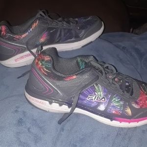 SALE!!! Beautiful! FILA sneakers